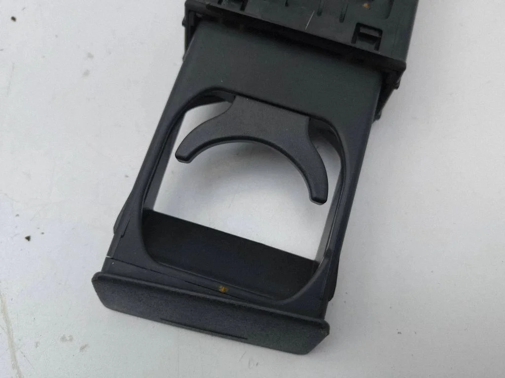 Cup holder GN62104480