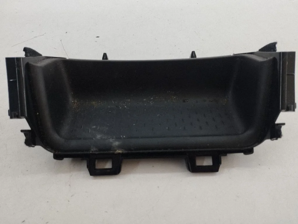 Dashboard storage box/compartment EH6464361