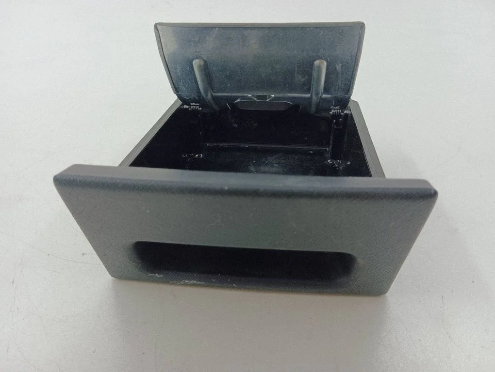 Dashboard storage box/compartment