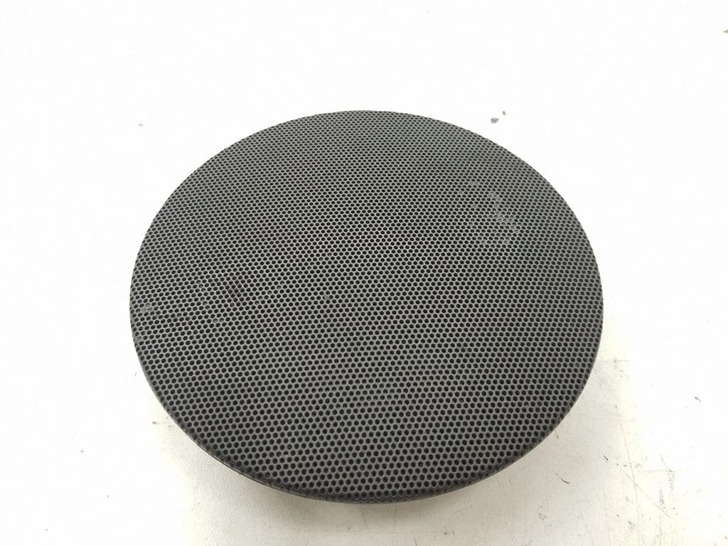 Side speaker trim/cover – left