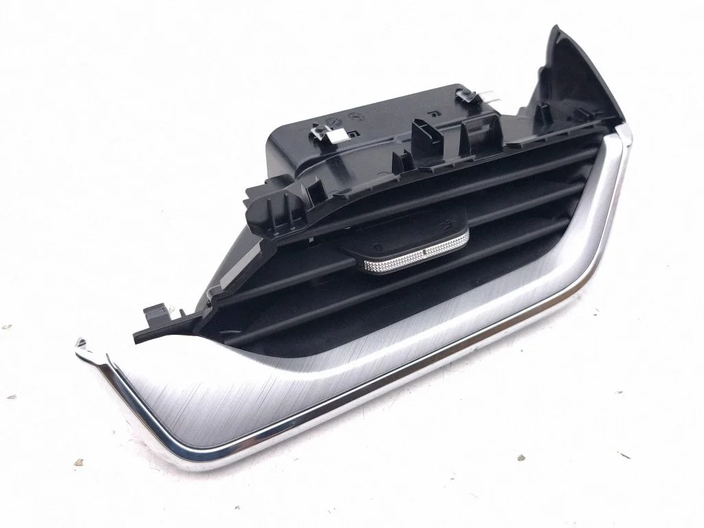 Dashboard side air vent grill/cover trim 5LA819702C