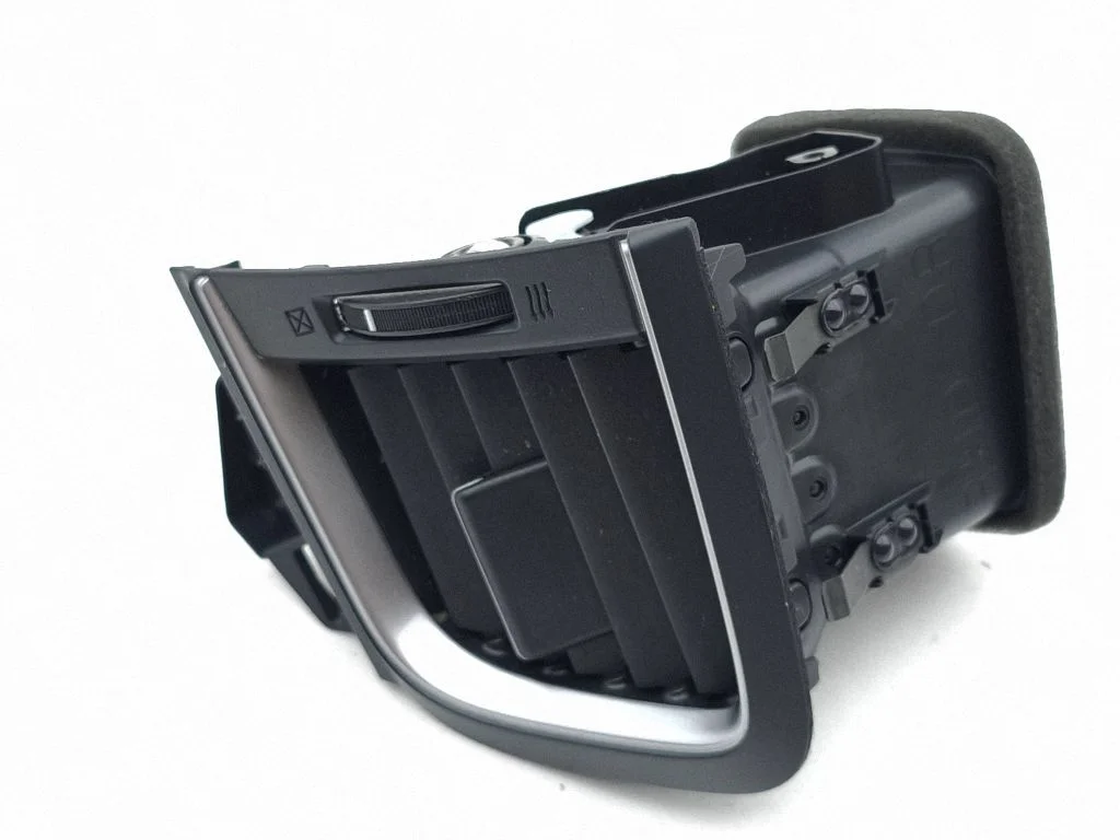 Dashboard side air vent grill/cover trim 77620TMET2