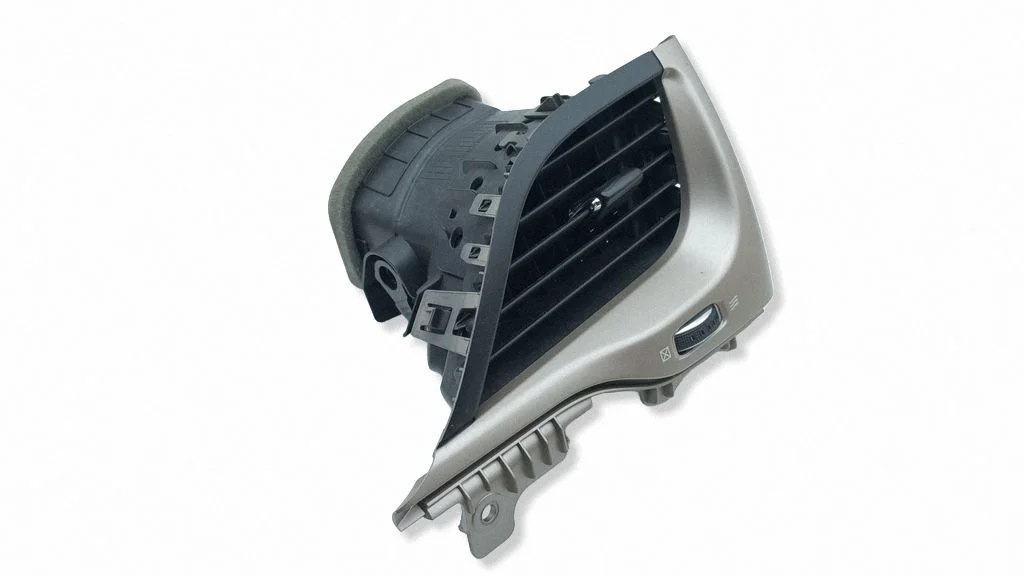 Dashboard side air vent grill/cover trim 75528A01