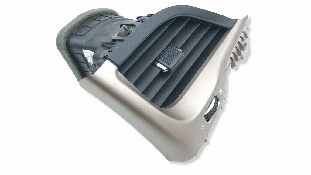 Dashboard side air vent grill/cover trim 1WG591S5AC
