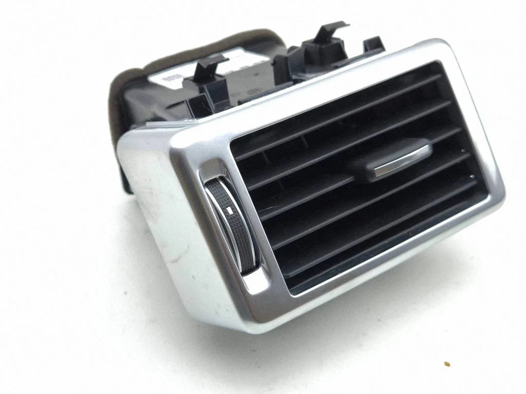 Dashboard side air vent grill/cover trim FK72018B08AC