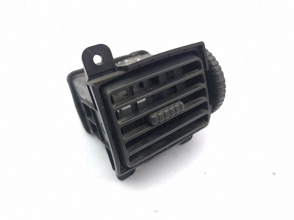 Sānu gaisa restītes 68761EQ000