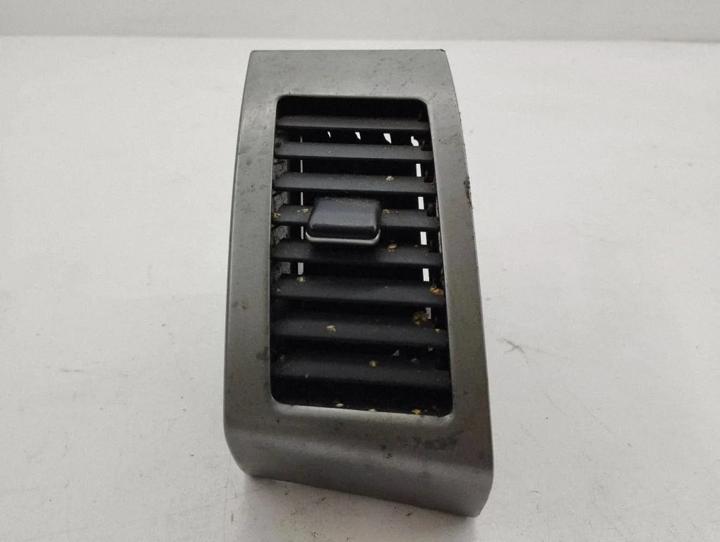 Dashboard side air vent grill/cover trim GN71114000