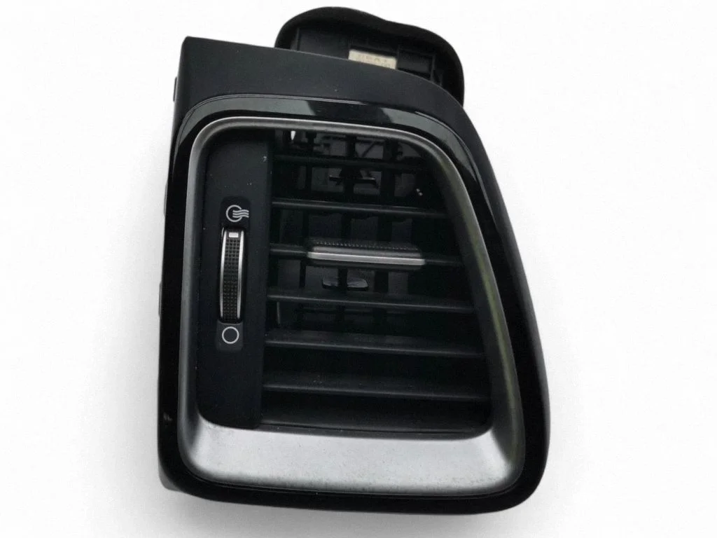 Dashboard side air vent grill/cover trim 97490J7900