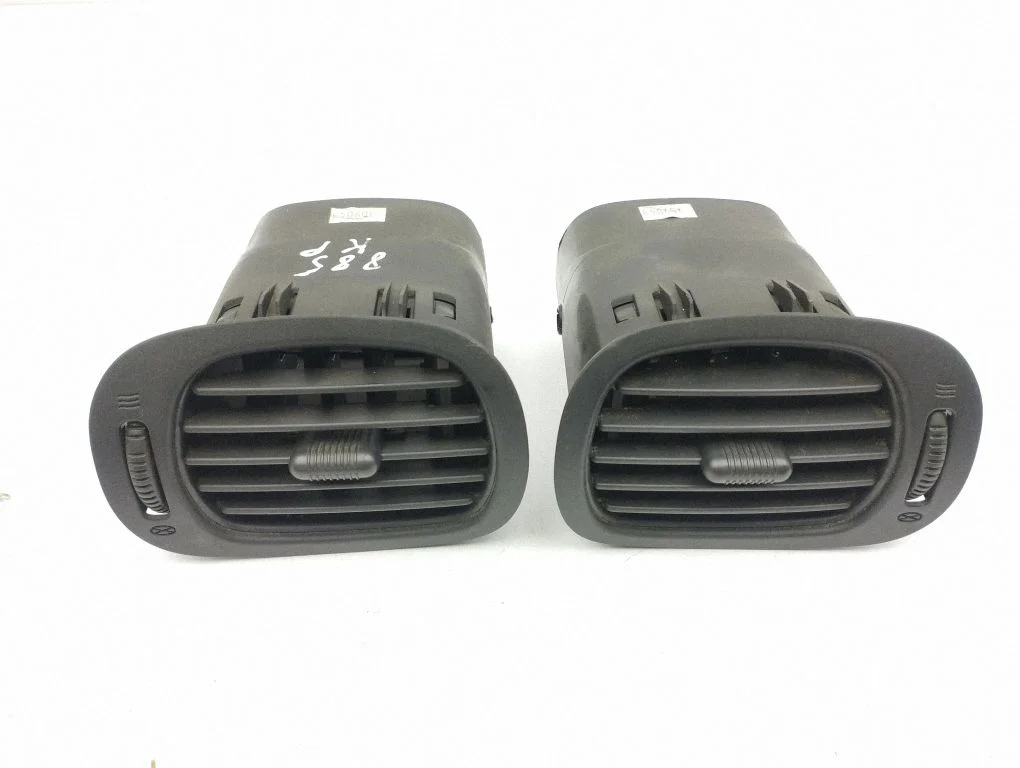 Dashboard side air vent grill/cover trim 0SC91TRMAA