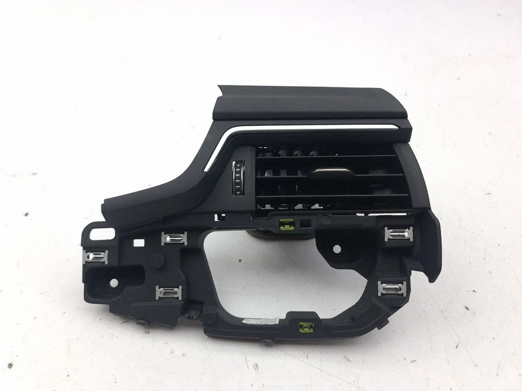 Dashboard side air vent grill/cover trim 8W2820902
