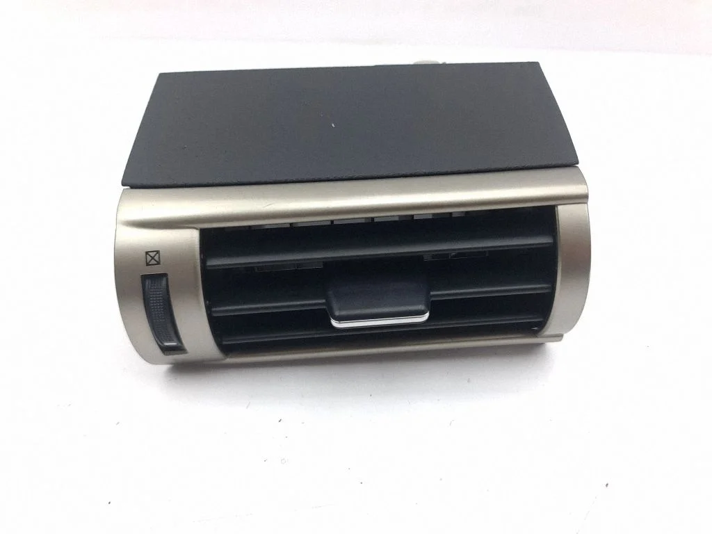 Dashboard side air vent grill/cover trim – Lexus IS III XE30 (2013-2020)