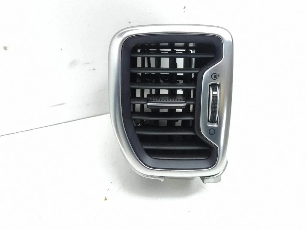 Dashboard side air vent grill/cover trim 97480F1900SA1