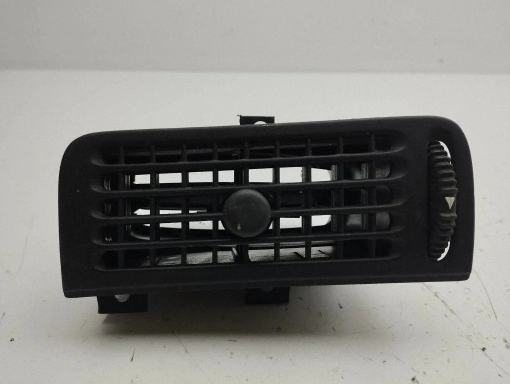 Dashboard side air vent grill/cover trim 140052008