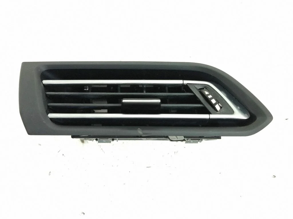 Dashboard side air vent grill/cover trim 96778765