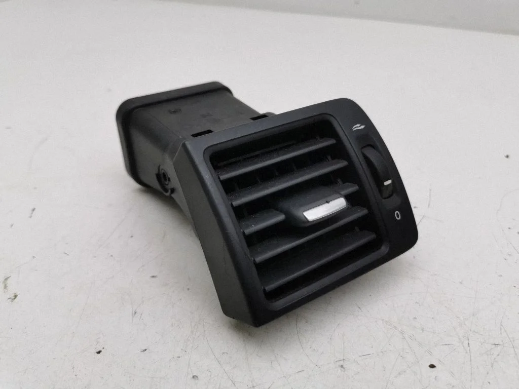 Dashboard side air vent grill/cover trim 506001