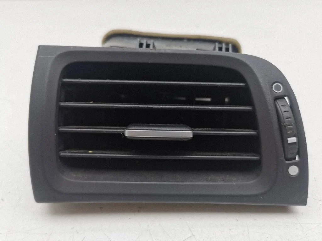 Sānu gaisa restītes 77630TL0G01021