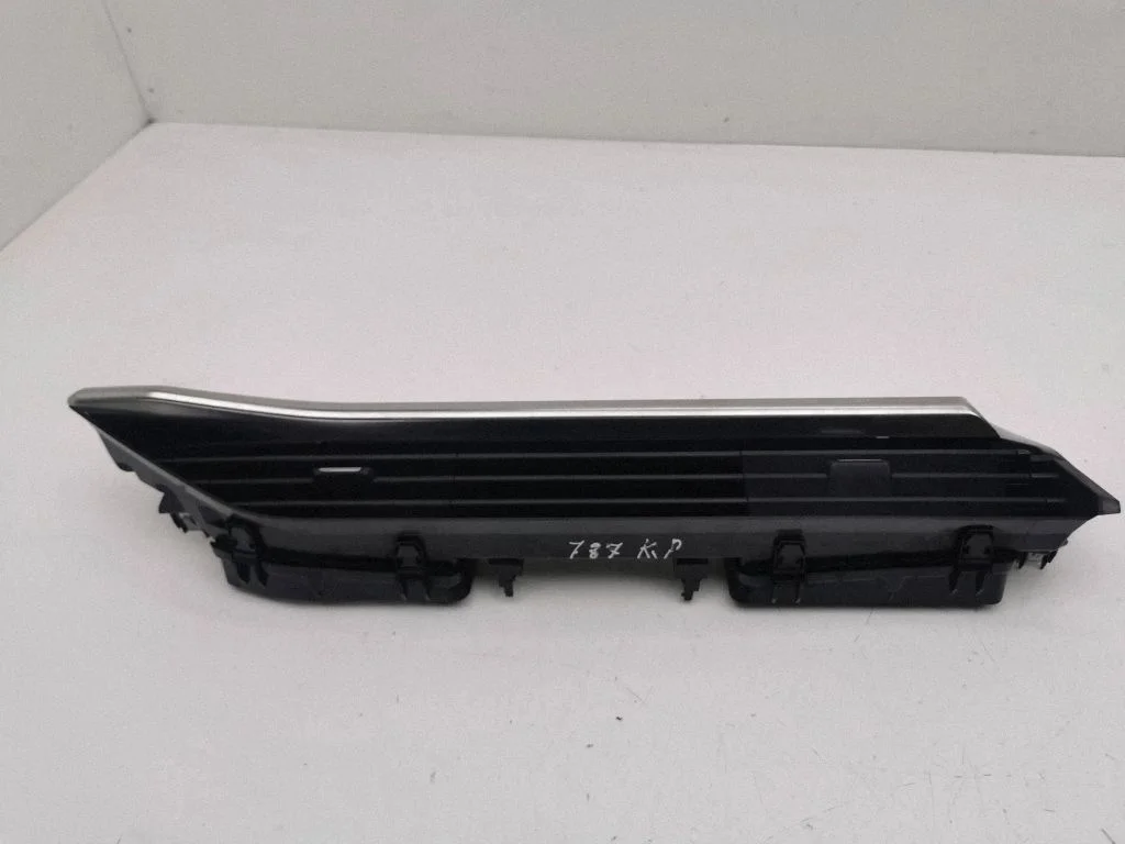 Dashboard side air vent grill/cover trim GE0077079