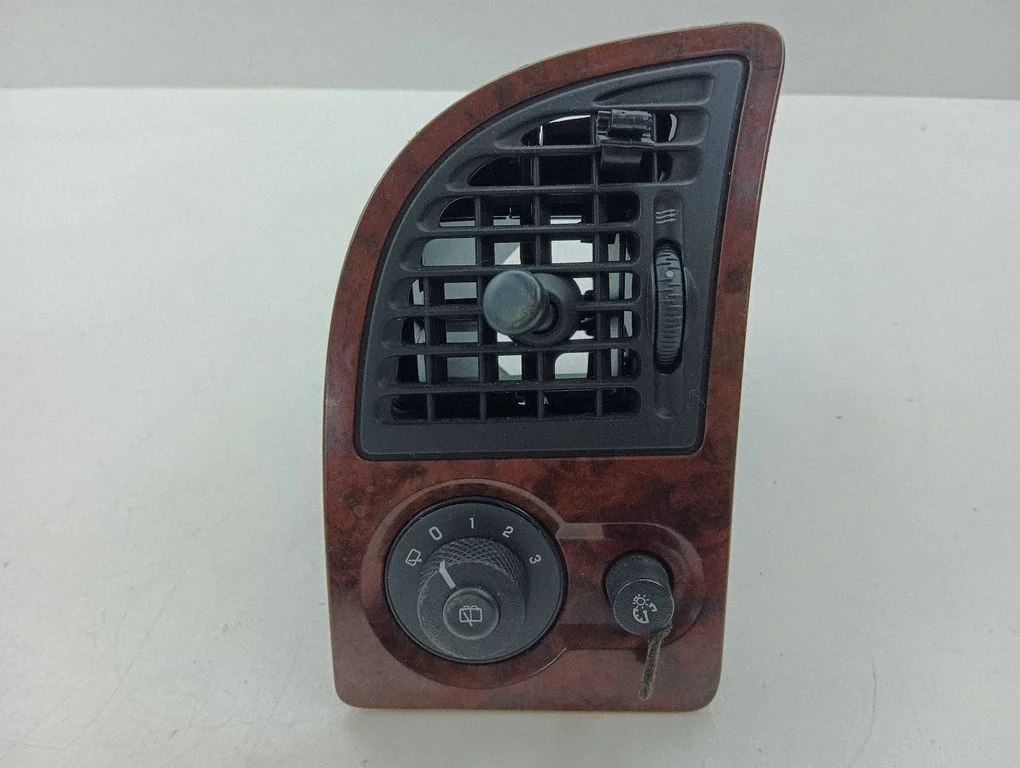 Dashboard side air vent grill/cover trim 15119300