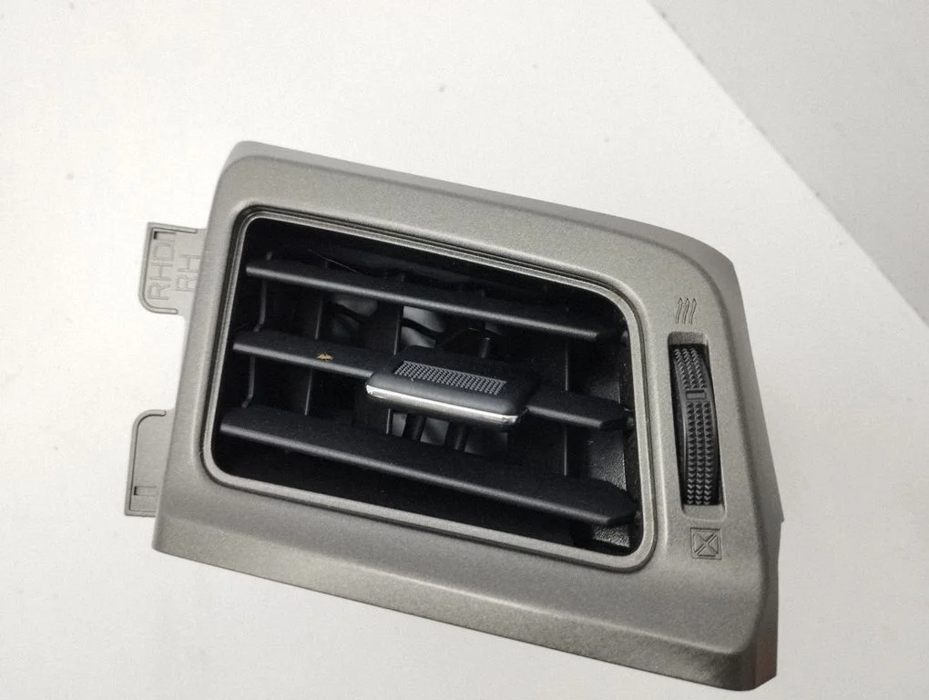 Dashboard side air vent grill/cover trim 5567042110