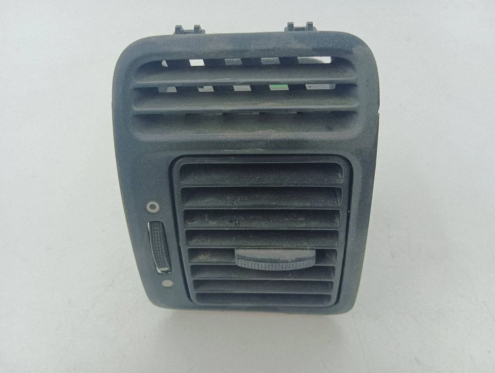 Dashboard side air vent grill/cover trim 77640