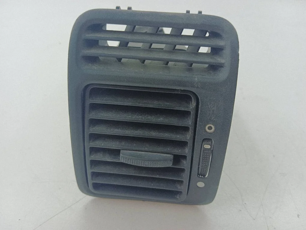 Dashboard side air vent grill/cover trim 77630