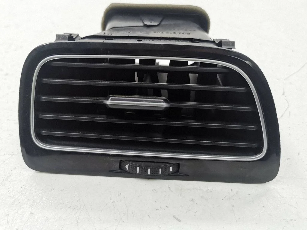 Dashboard side air vent grill/cover trim 5G2819247