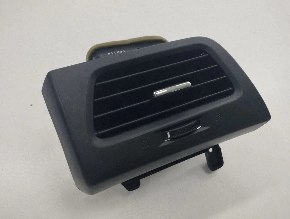 Dashboard side air vent grill/cover trim 68285131500