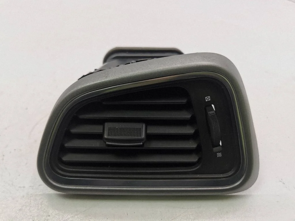 Dashboard side air vent grill/cover trim 0018907901T0561