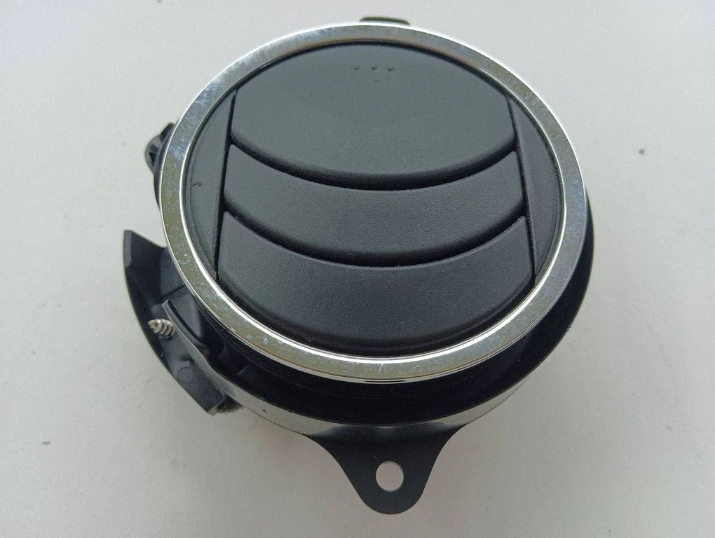 Dashboard side air vent grill/cover trim GJ6A