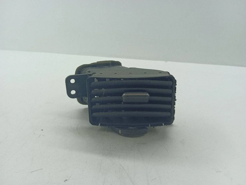 Dashboard side air vent grill/cover trim 6556414010