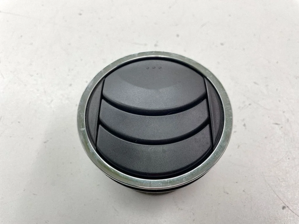 Dashboard side air vent grill/cover trim