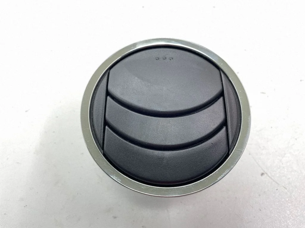 Dashboard side air vent grill/cover trim