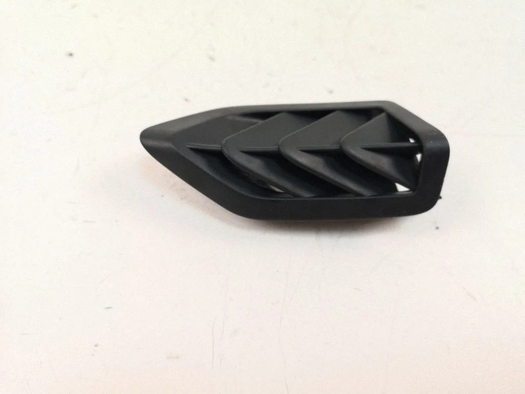 Dashboard side air vent grill/cover trim 9685075877