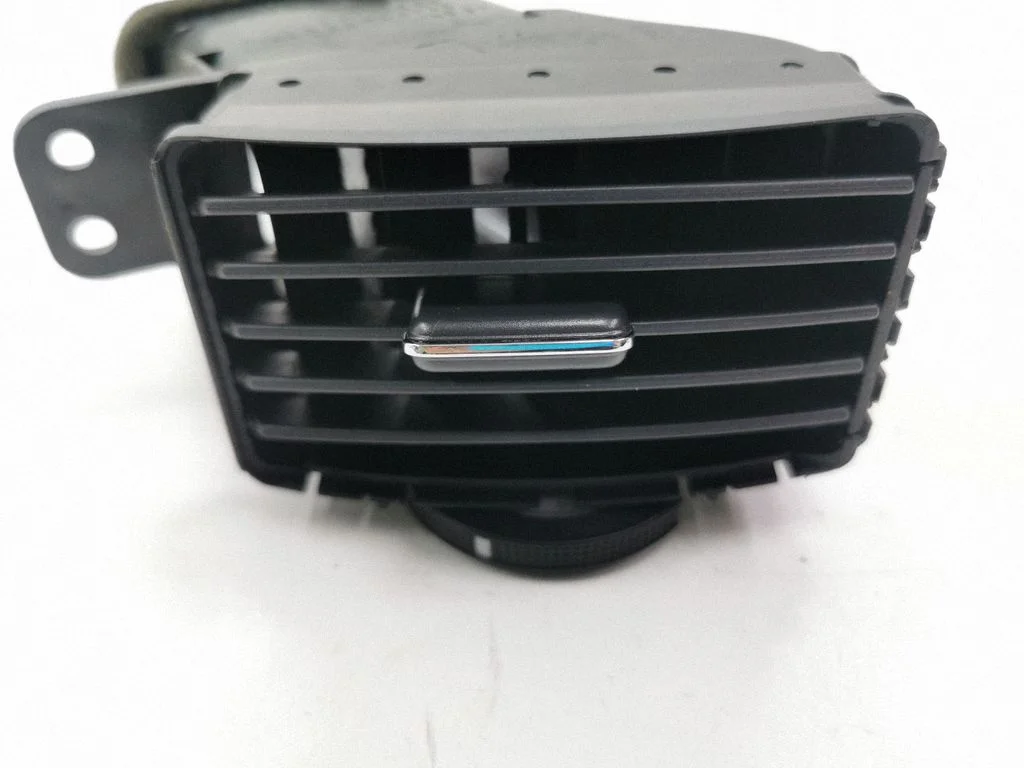 Dashboard side air vent grill/cover trim 5565064010