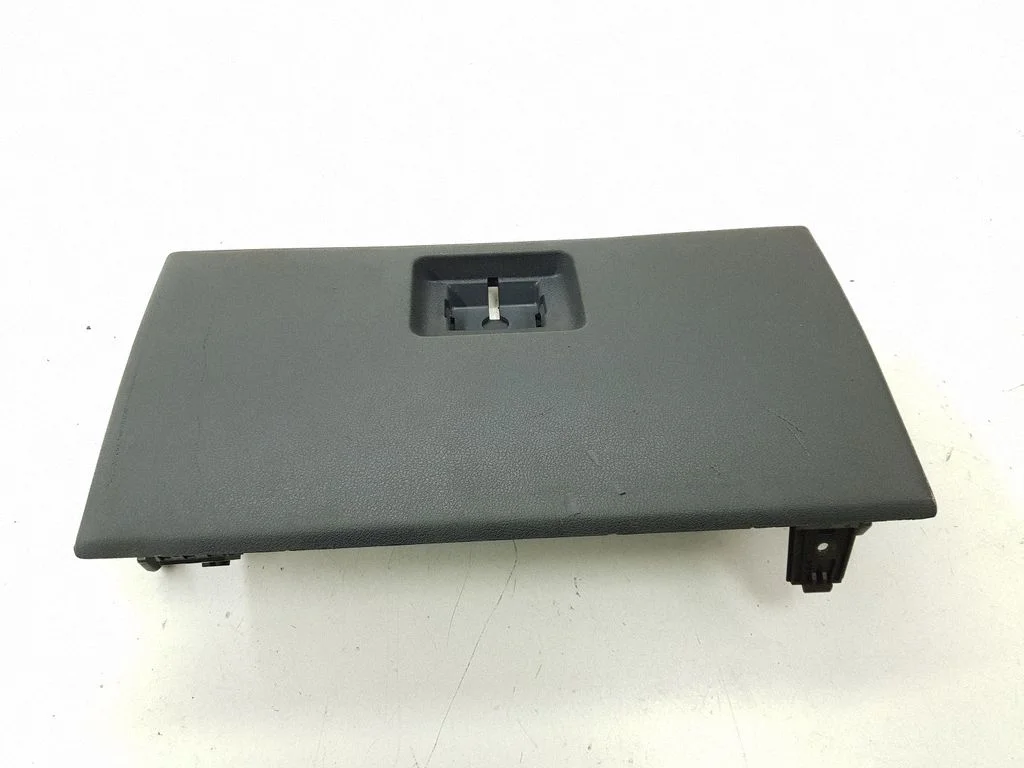 Glove box lid/cover 91AGA06058BA