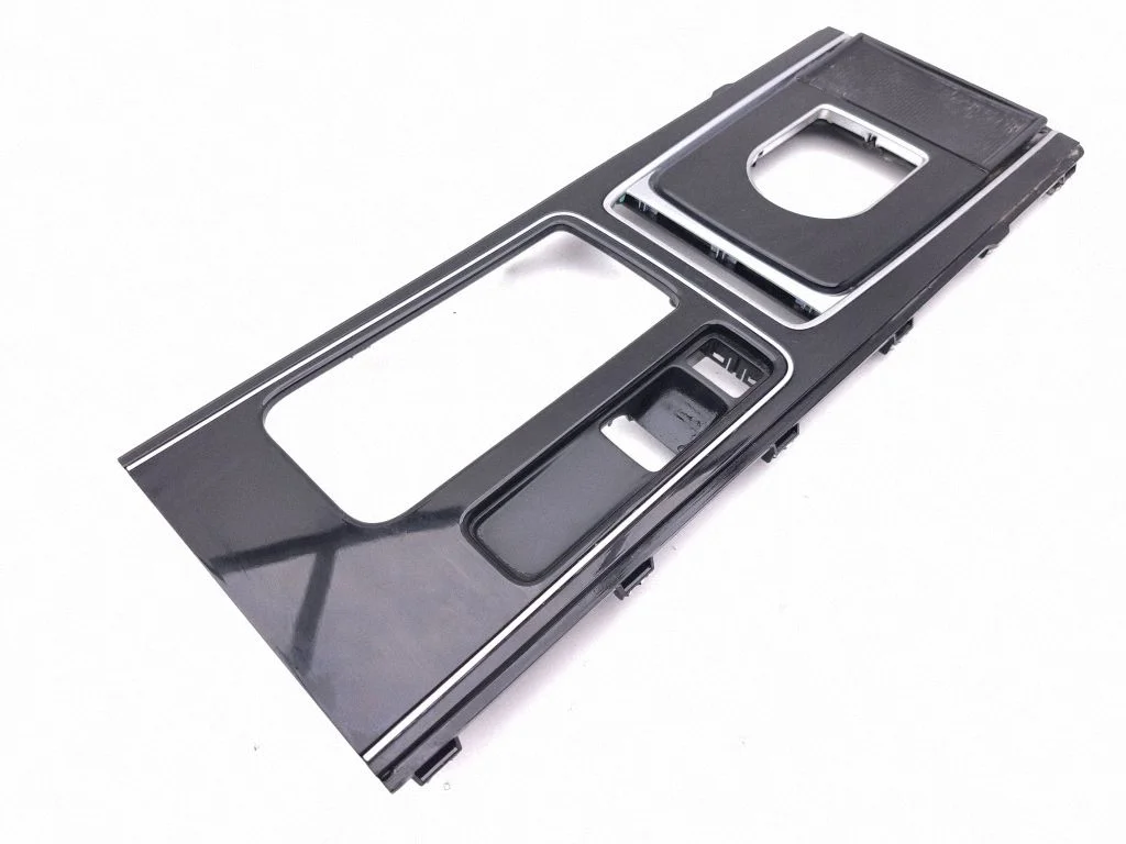 Pārnesumu pārslēga sviras apdare (plastmasas) GX63044E04B