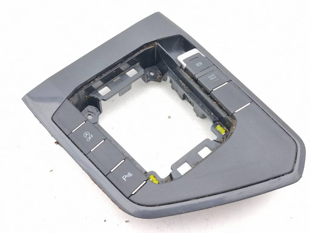 Ramka dźwigni zmiany biegów (plastikowa) 5NC864263