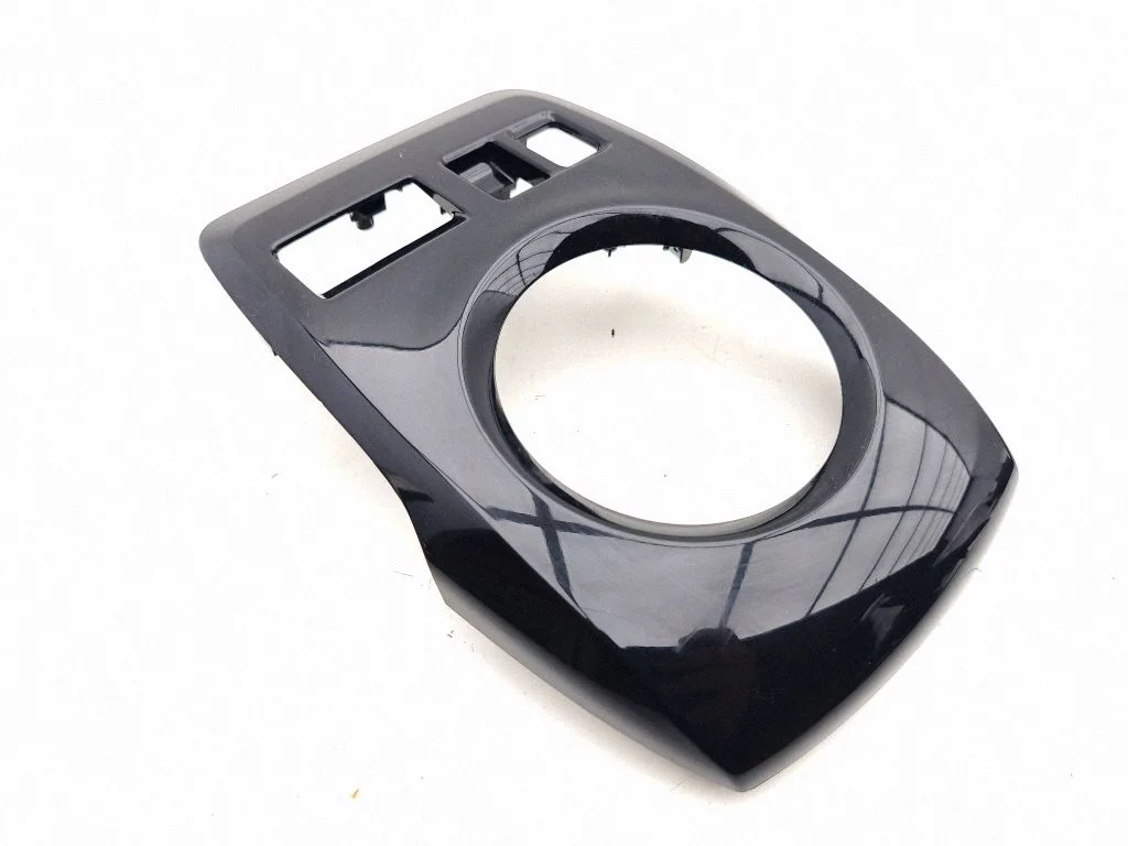 Gear shifter surround trim plastic – Nissan Leaf II (ZE1) (2017-2025)