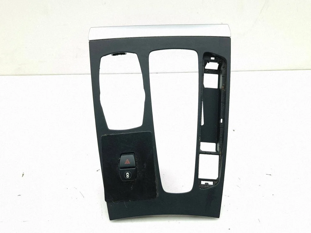 Gear shifter surround trim plastic 105075076C