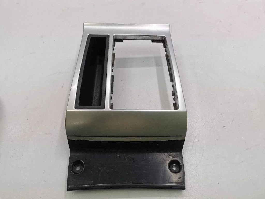 Pārnesumu pārslēga sviras apdare (plastmasas) 0ZM01TRVAB