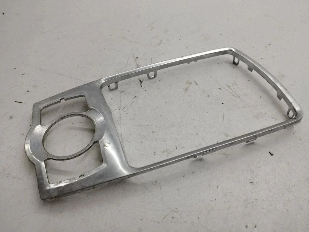 Gear shifter surround trim plastic 4L0864260A