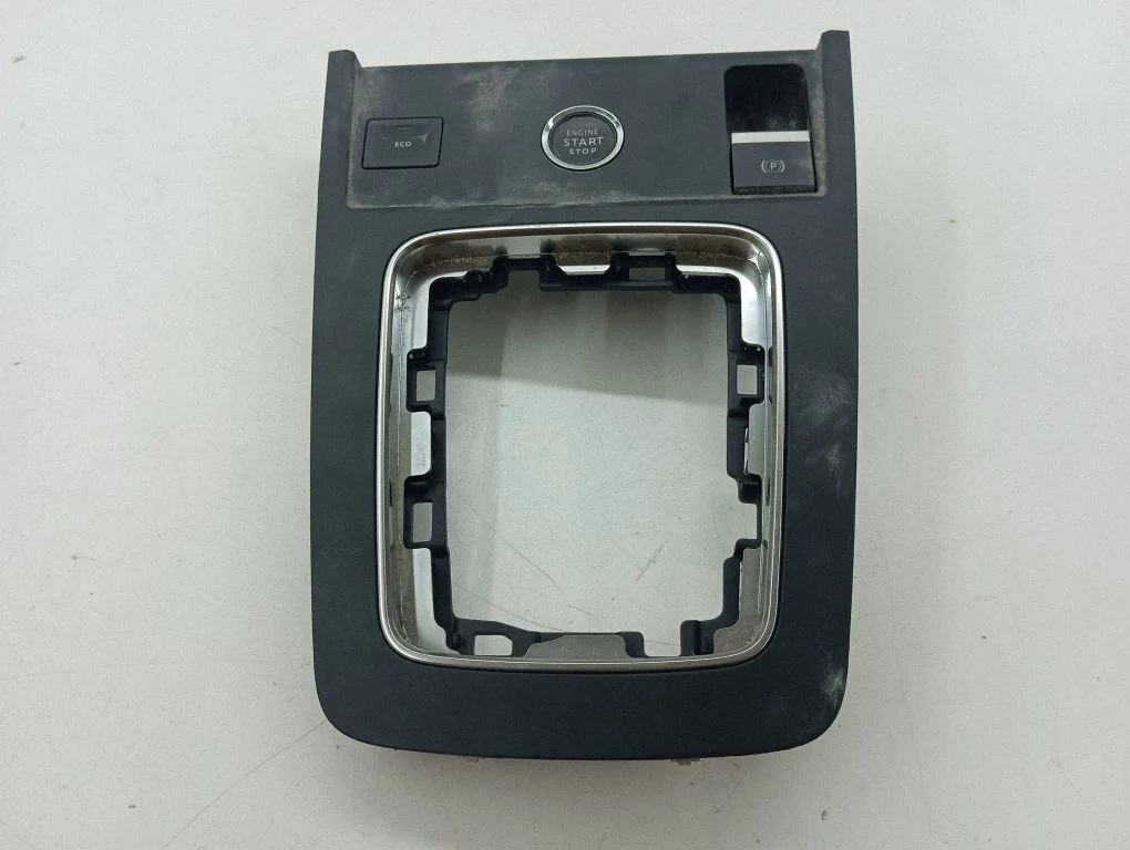 Pārnesumu pārslēga sviras apdare (plastmasas) 9822549680