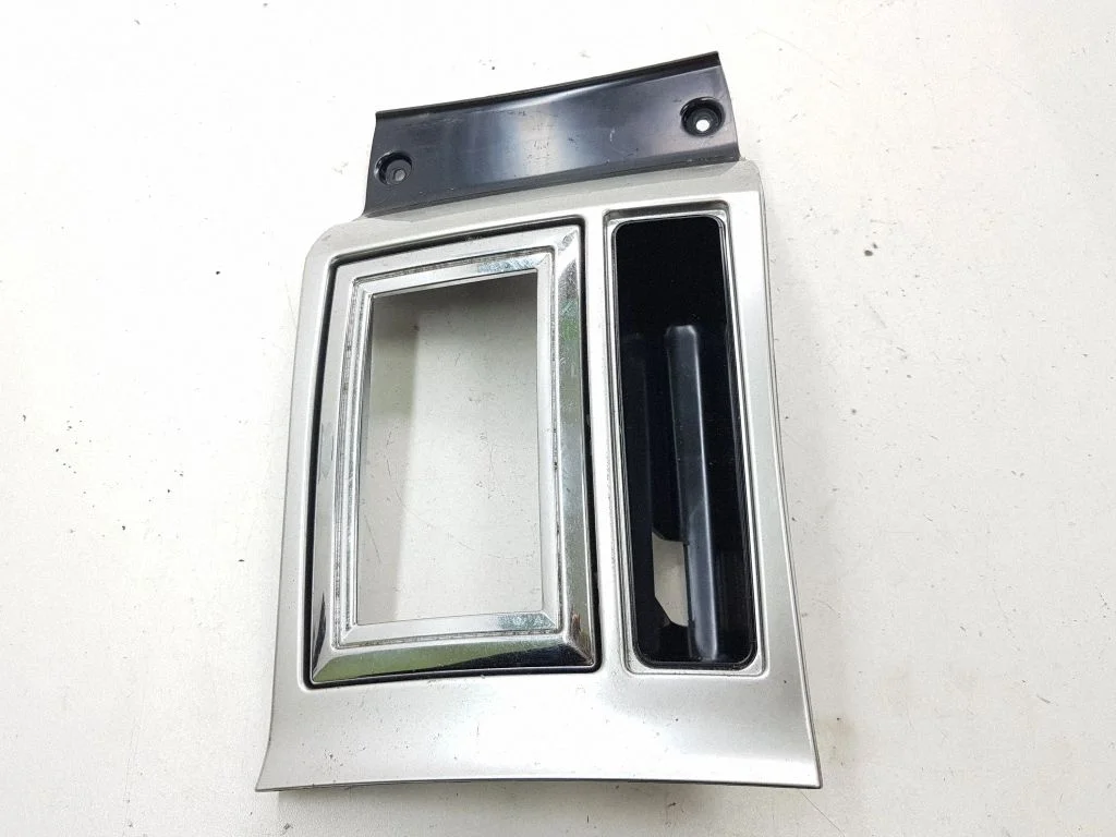 Pārnesumu pārslēga sviras apdare (plastmasas) 0ZM01TRMAB
