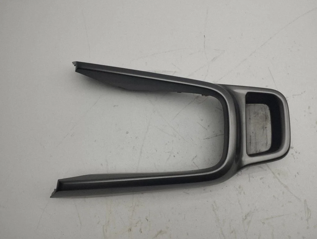 Gear shifter surround trim plastic 7581154P2