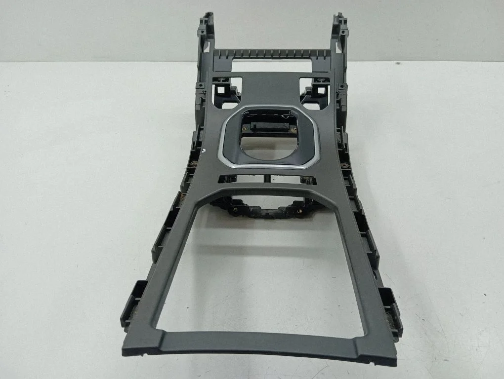 Gear shifter surround trim plastic BJ32045A66AAW
