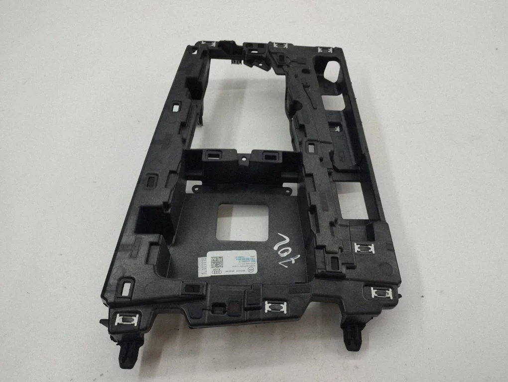 Gear shifter surround trim plastic 80A863004