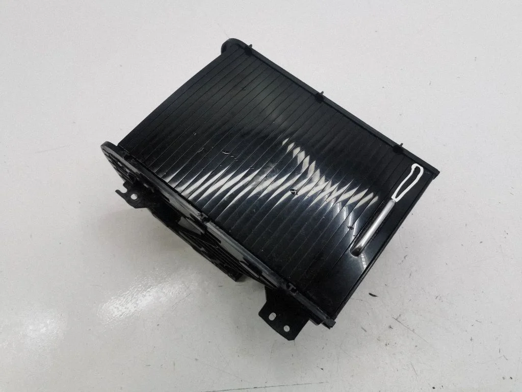 Glove box central console BJ32600D00CB