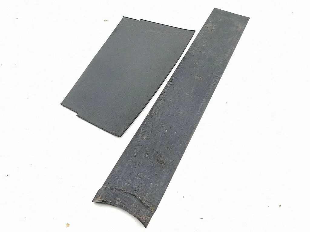 Glove box pad 9806317
