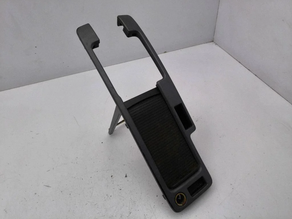 Center console decorative trim 30755390