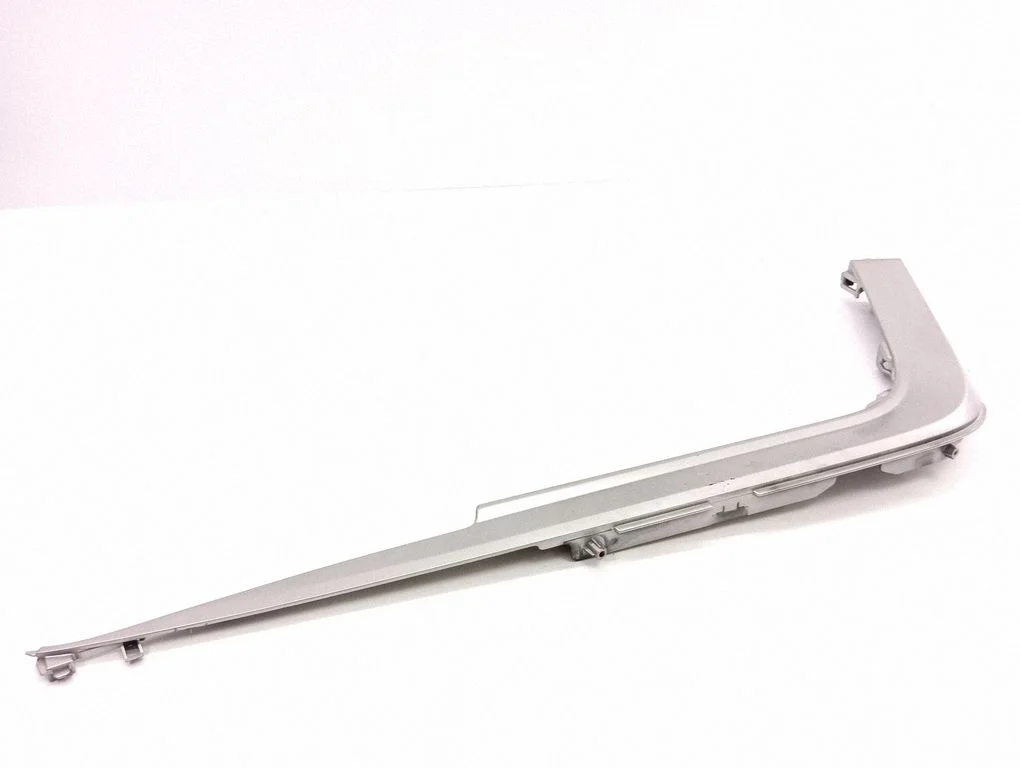 Center console decorative trim 846053Z950
